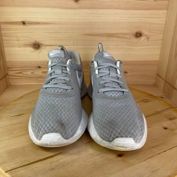 Nike Tanjun 812655-010 Gray White Sneaker Shoes - Picture 2 of 8